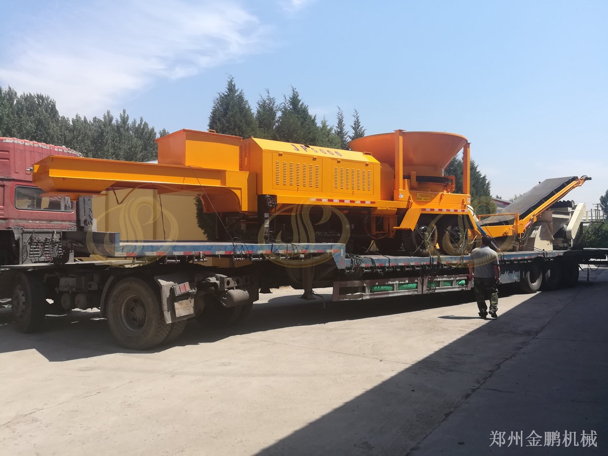 郑州金鹏树根木材粉碎机破碎树根树墩的选型要点