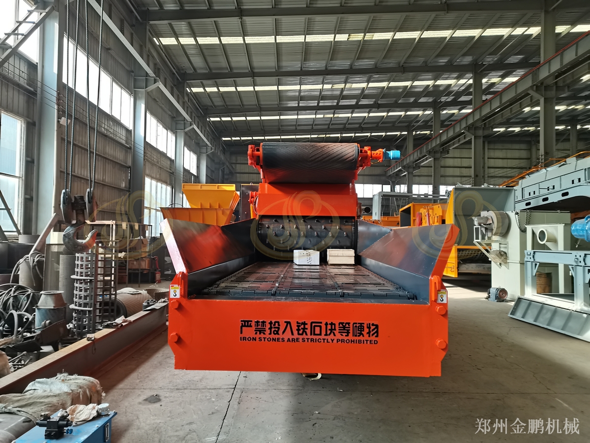 郑州金鹏树叶粉碎机粉碎树枝与树叶的配置说明