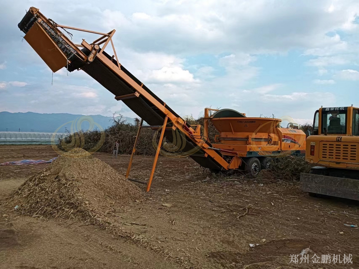 郑州金鹏树根木材粉碎机用于树根破碎的选型要点
